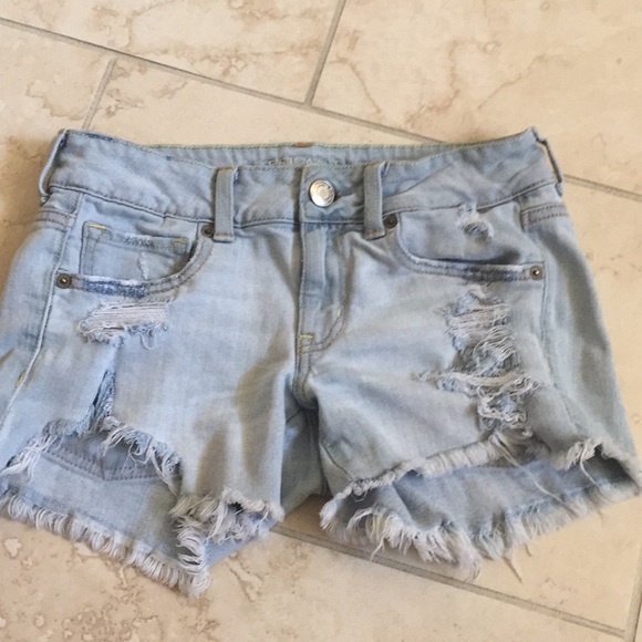 Pants - American Eagle 🦅 Outfitters Denim Shorts Size 2